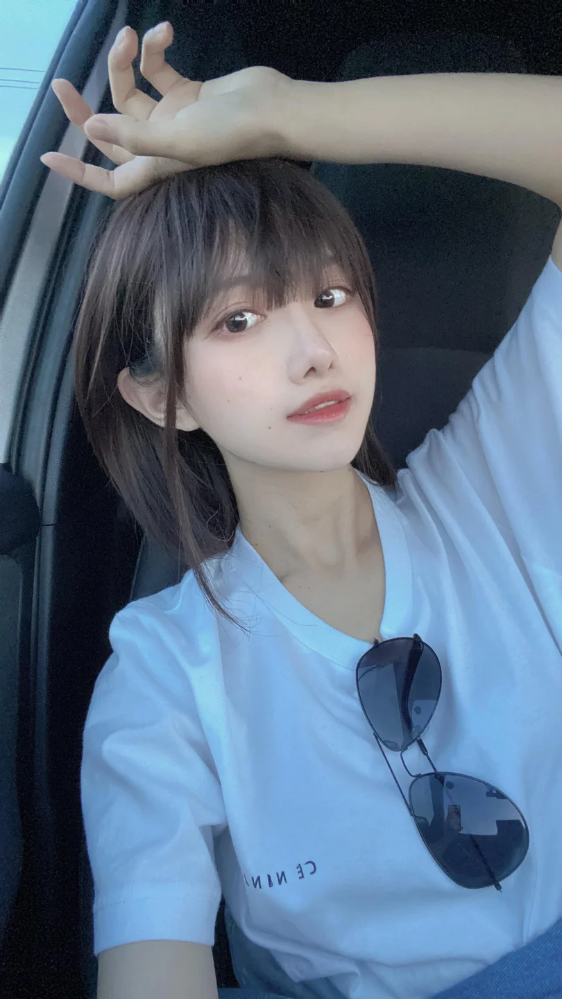 Shika小鹿鹿 - 莎拉自拍集 [30P-98MB] tg@simisebaisi 【丝足阁】016.webp